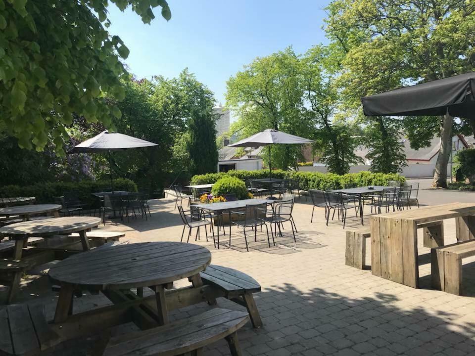 The Georgian Hotel Coatbridge Eksteriør billede